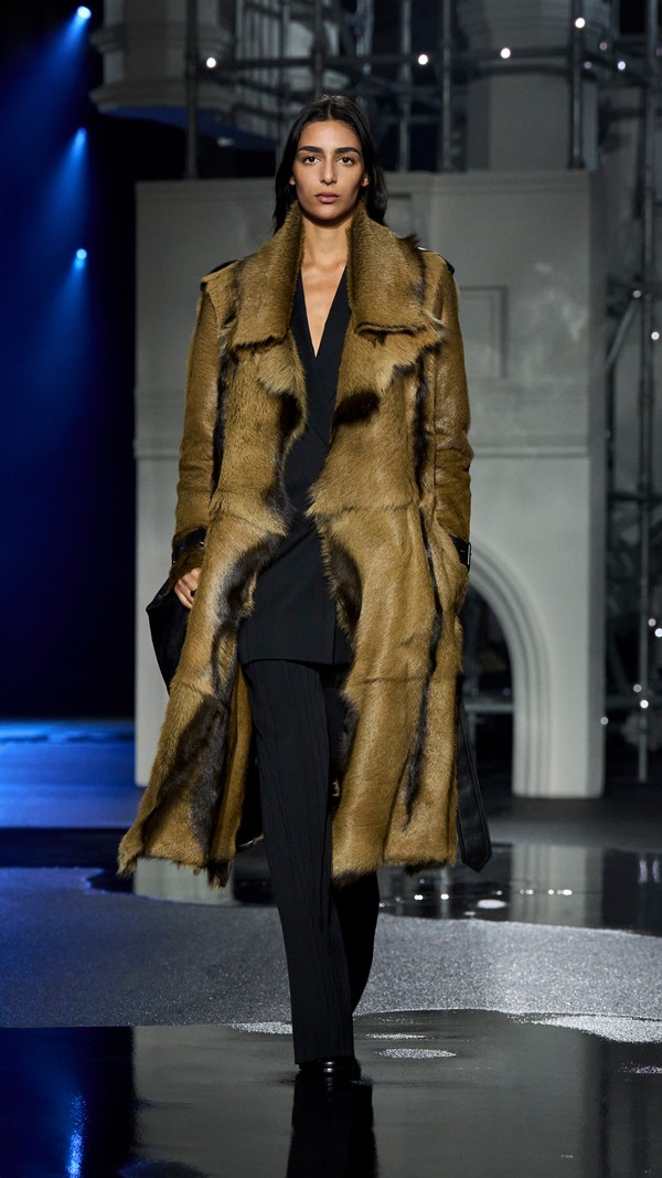 20260324155242_burberry-fall-winter-20262027-1774101071741.jpeg
