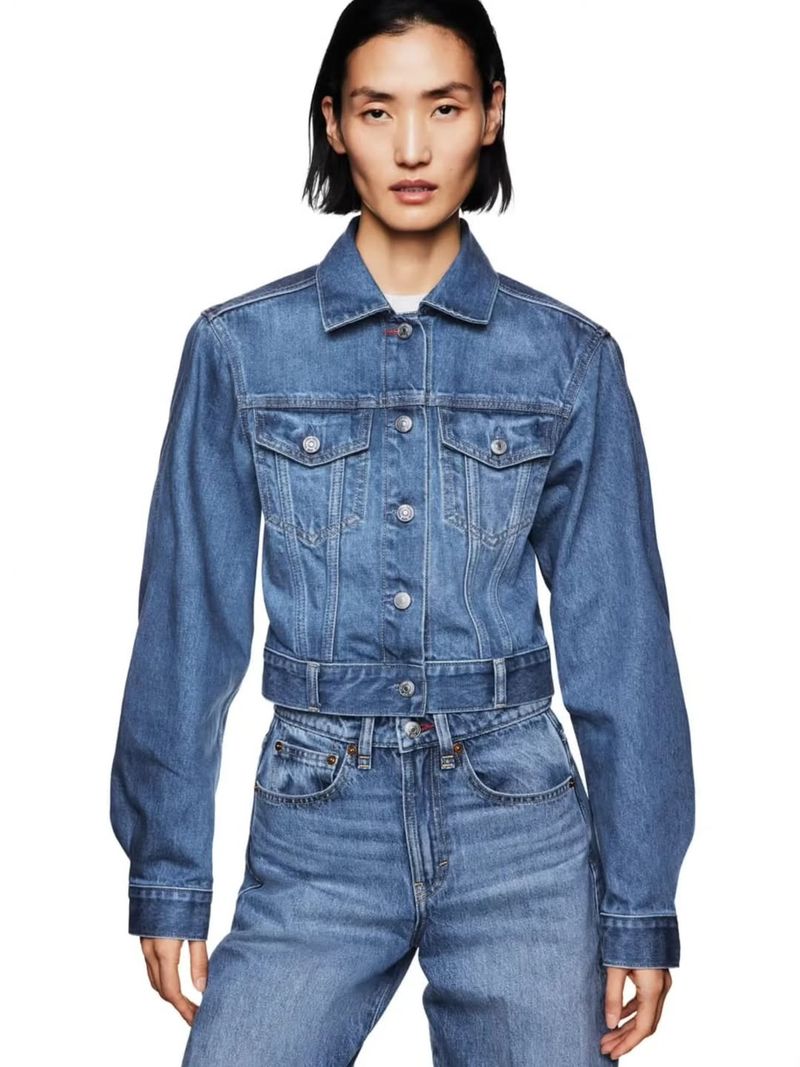 20260424164200_gap-x-victoria-beckham-1776828887373.jpeg