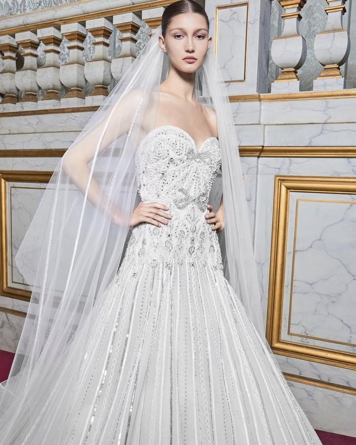 20260428124526_detail-embellishment-yang-berkilau-foto-instagramcom-eliesaabbrida-1766662704834.jpeg