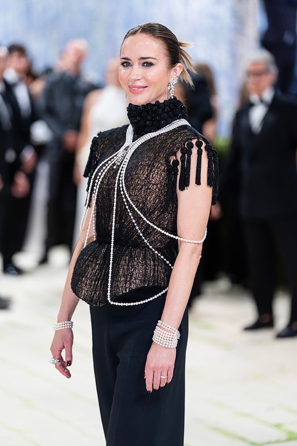 20260507144951_perhiasan-mewah-di-met-gala-1778056214793.jpeg
