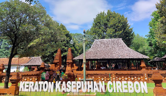 20260610124748_Keraton-Kasepuhan.jpg