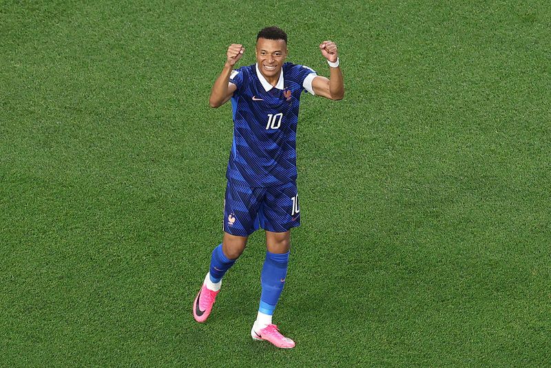20260624095010_busana-pink-di-piala-dunia-2026-1782205820402.jpeg