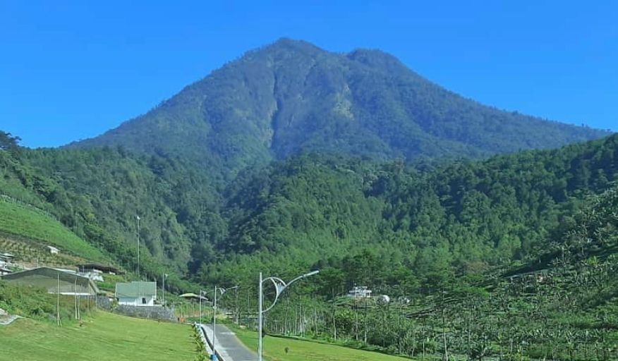 20260706134053_Gunung-Kawi.jpeg