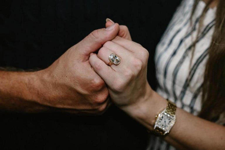20260708155624_Cincin-Berlian-Taylor-Swift.jpeg
