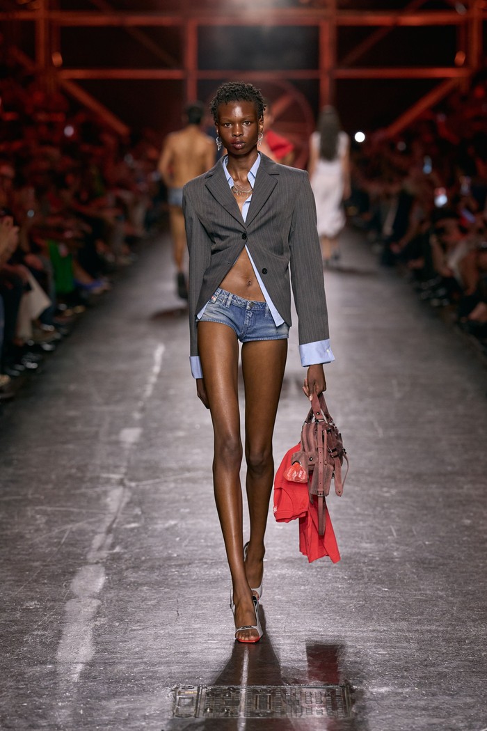 20260924152029_diesel-spring-summer-2026-1790228658581.jpeg