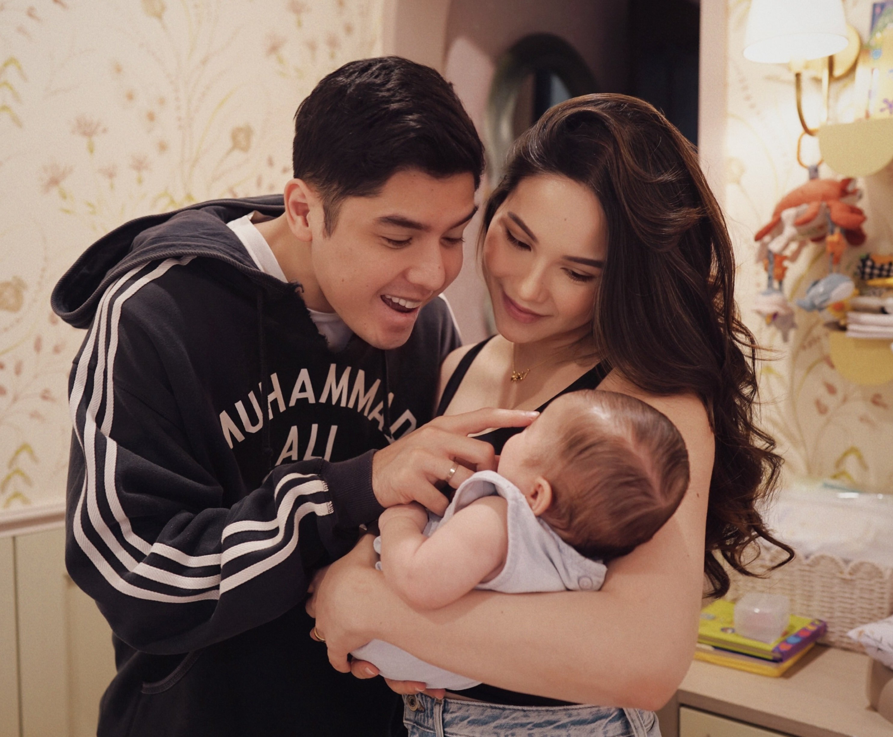 20260930140831_al_ghazali_dan_alyssa_daguise_bersama_baby_soso-618S_large.jpg