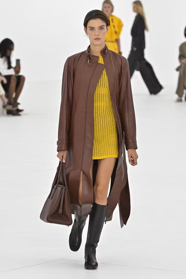 20261006152623_jaket-kulit-hermes.jpeg