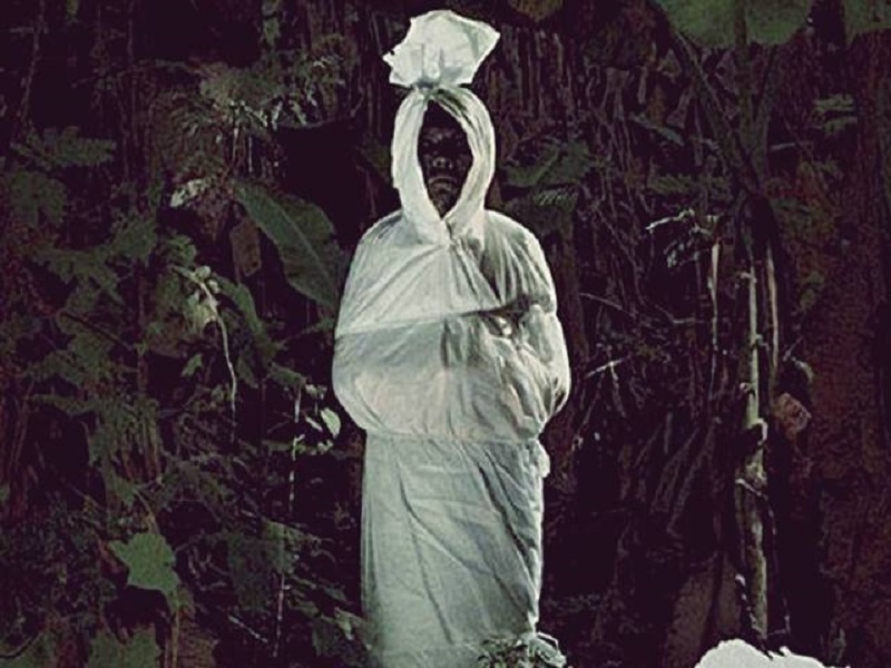 20261027165517_viral-pocong-sial-diamankan-polisi-saat-tampakkan-diri-02PGhtYTFM.jpg