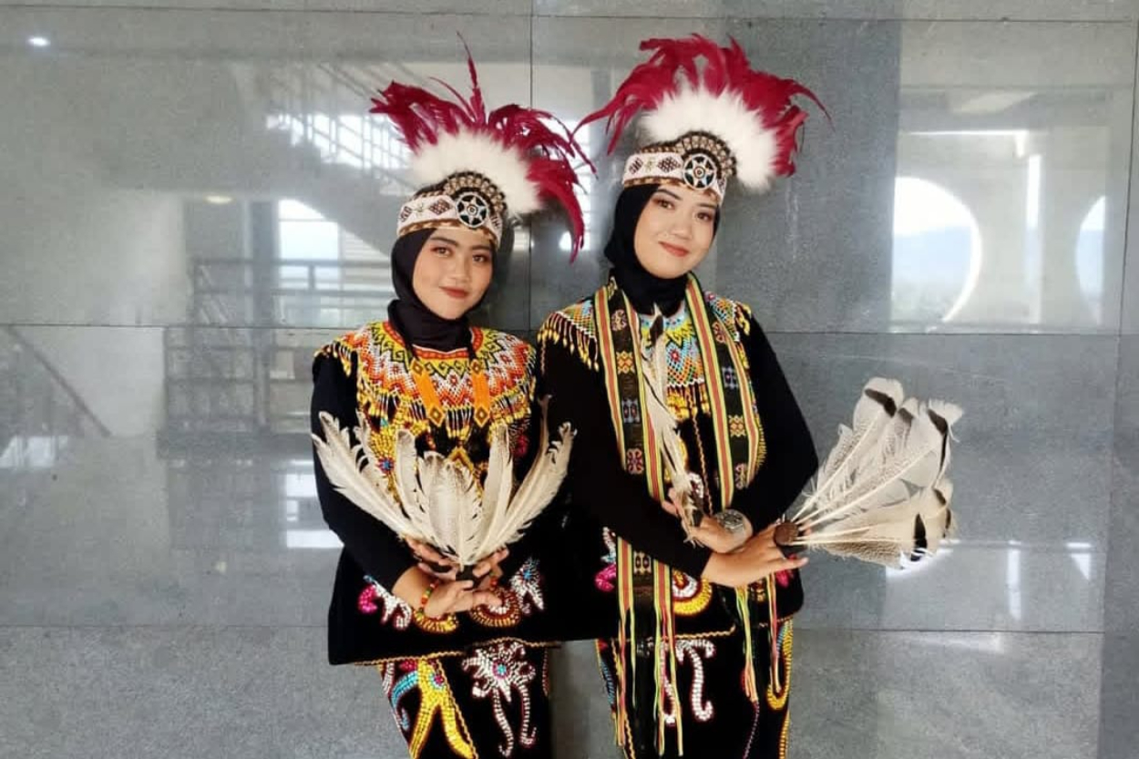 Terinspirasi dari Alam! Ini 7 Rahasia Cantik Alami Ala Wanita Kalimantan, Jamin Kulit Auto Glowing Tanpa Perawatan Mahal!