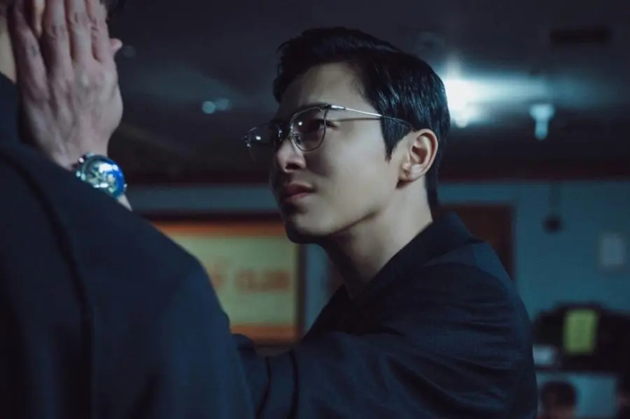 Weak Hero Class 2: Jadi Tokoh Antagonis, Jo Jung Suk Tampil Dingin Nan Mematikan! 