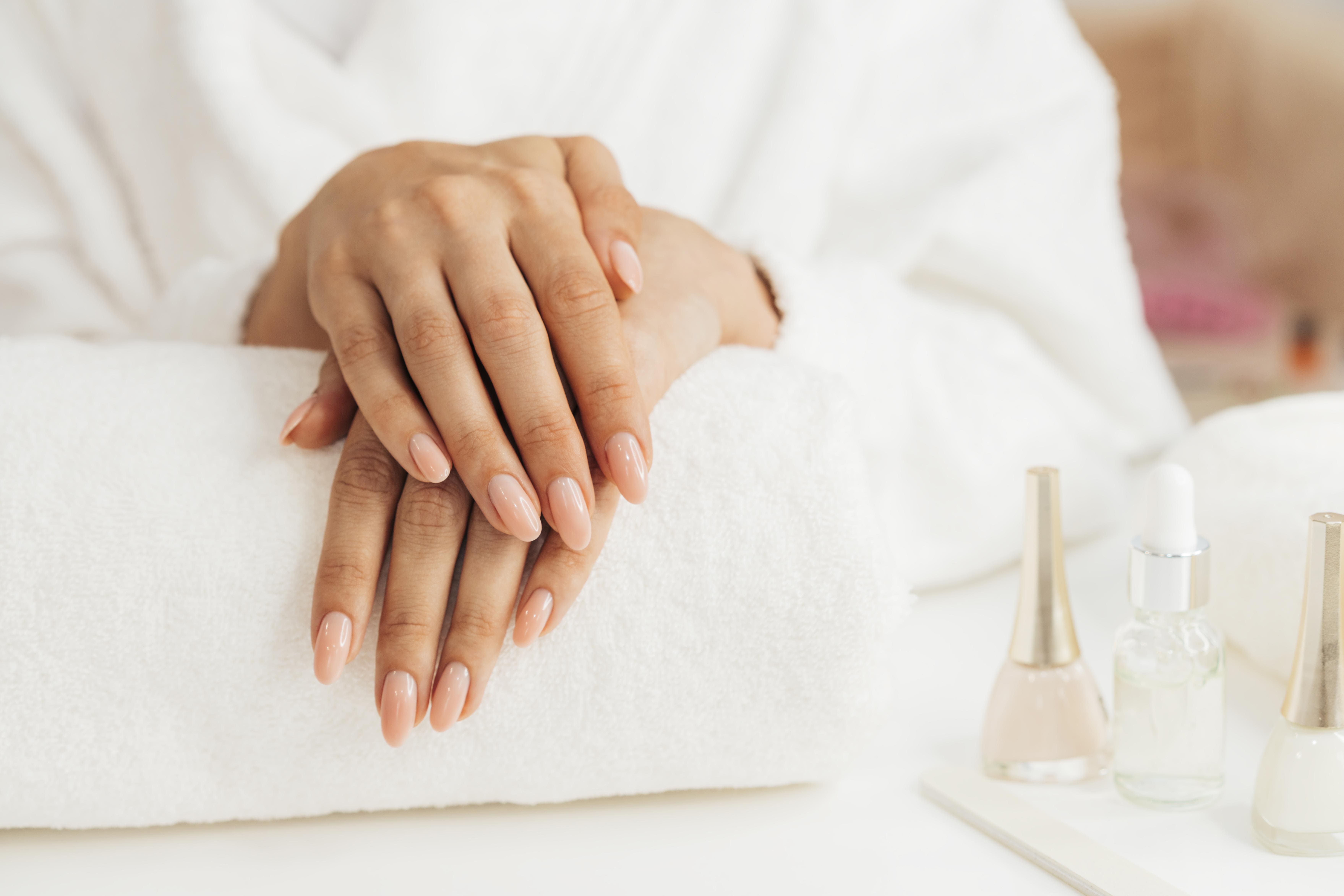 Manicure Sendiri di Rumah? Ini Cara Mudah Agar Hasilnya Seperti di Salon!