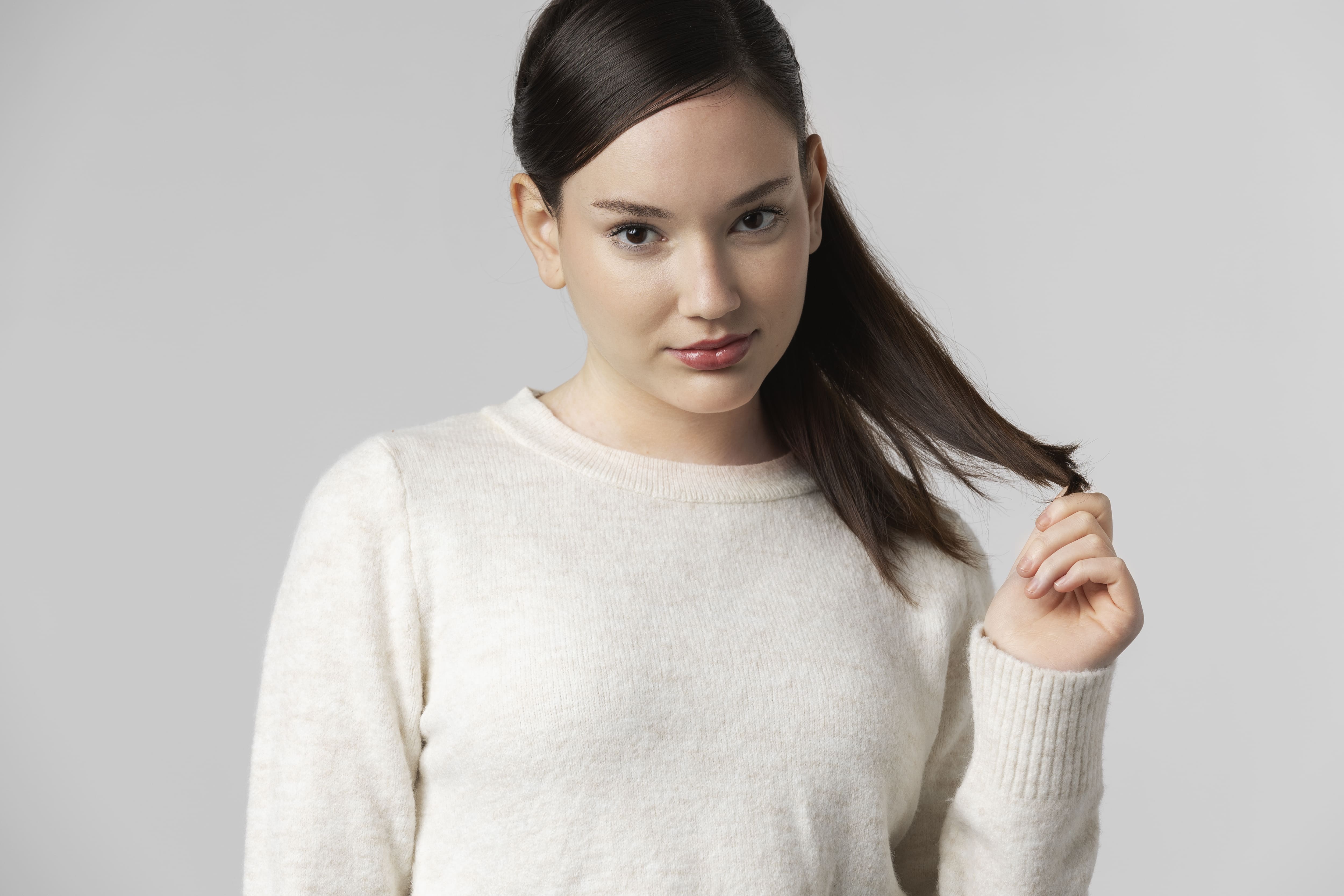 Slick Hair: Tren Rambut yang Rapi dan Praktis yang Kembali Populer!