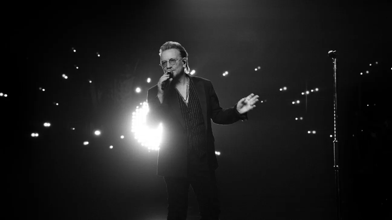 Bono Ceritakan Kisah Lagu-Lagu Ikonik U2 dalam Film Dokumenter 'Bono: Stories of Surrender'