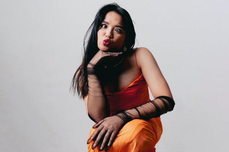 Karina Christy Rilis EP 'Kasitau', Bukti Musisi Muda Bisa Bebas Mainkan Genre Apapun!