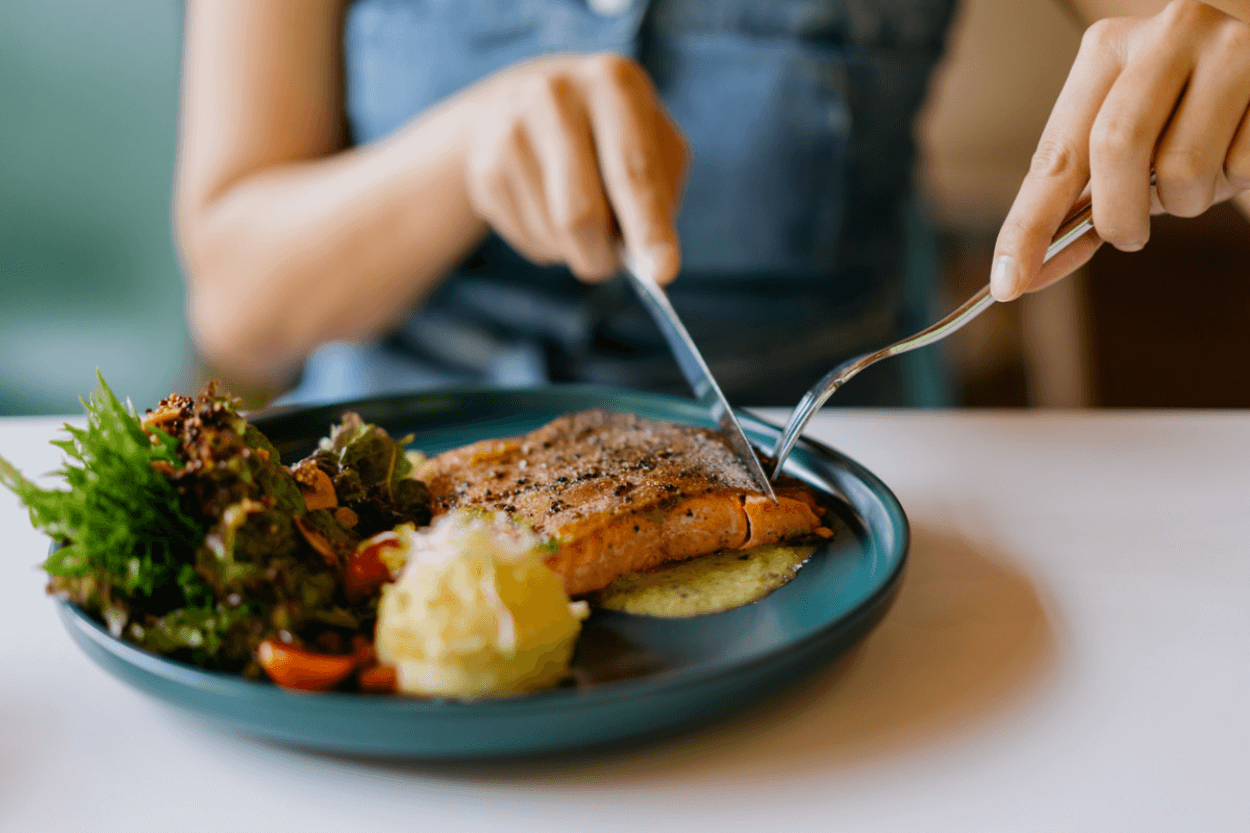 Makan Malam Saat Diet? Ini Pilihan Aman dan Tetap Mengenyangkan