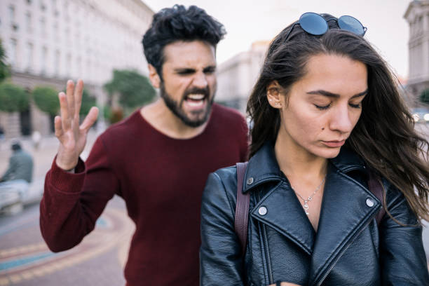Agar Tak Terjebak dalam Toxic Relationship, yuk Evaluasi Hubunganmu Cantiks!