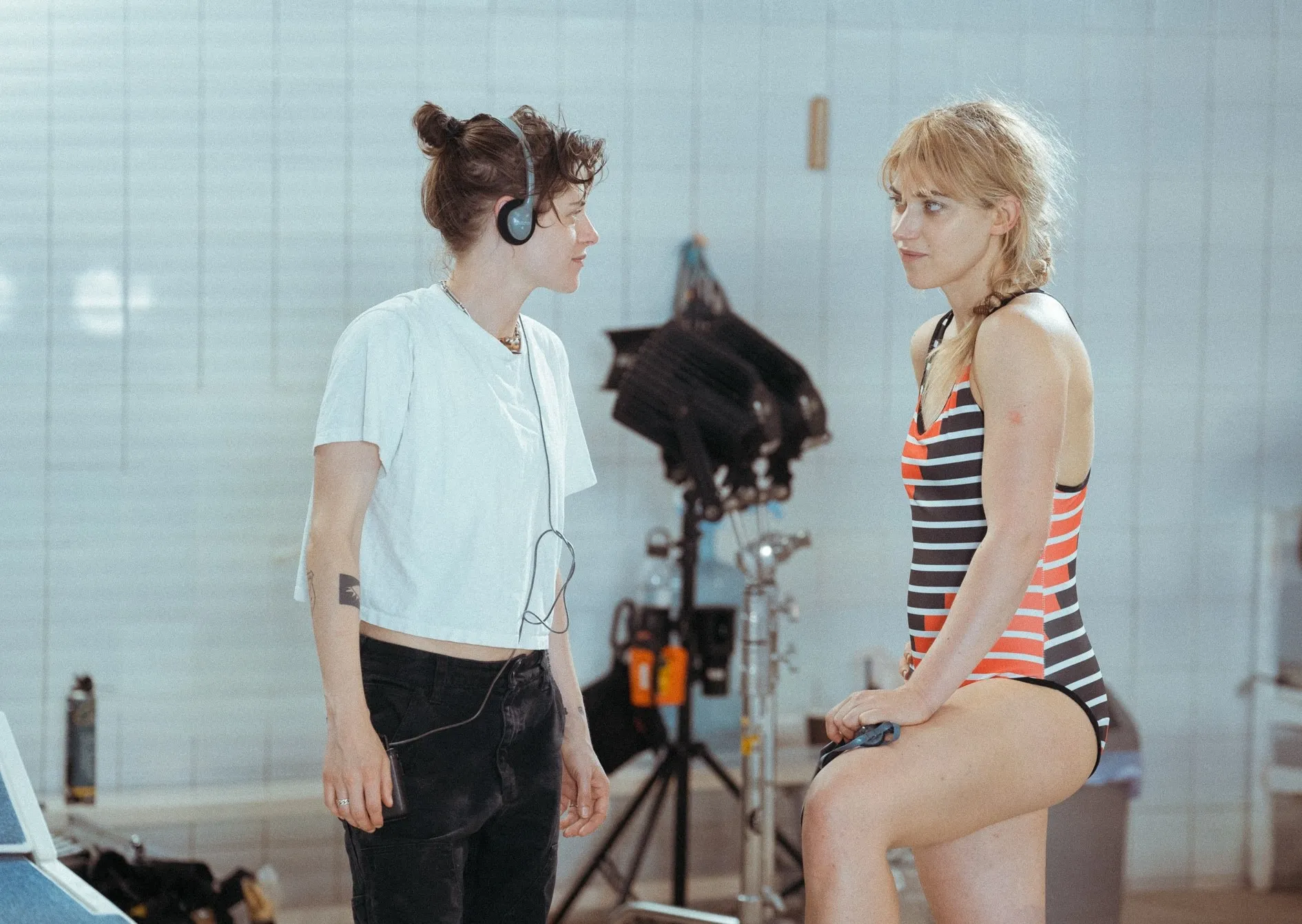 Siap Debut di Cannes! Kristen Stewart Akhirnya Sutradarai Film Impiannya 'The Chronology of Water'