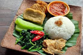 Cita Rasa Pedas Khas Banyuwangi! Yuk, Begini Cara Membuat Nasi Tempong yang Benar.