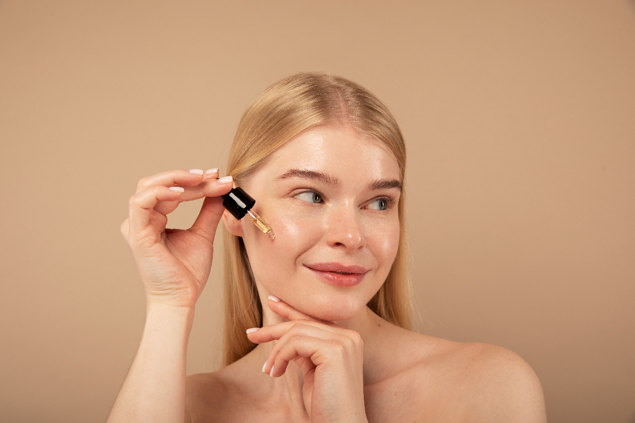 Stop Salah Pakai! Ini Cara Pakai Retinol yang Bisa Bikin Kulit Glowing Instan!