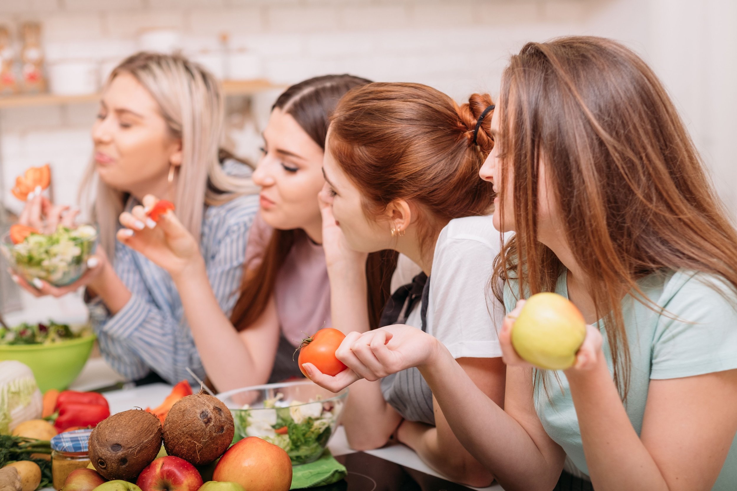 Catat! Ini Vitamin dan Mineral Penting yang Wajib Dikonsumsi Perempuan Sesuai Usia