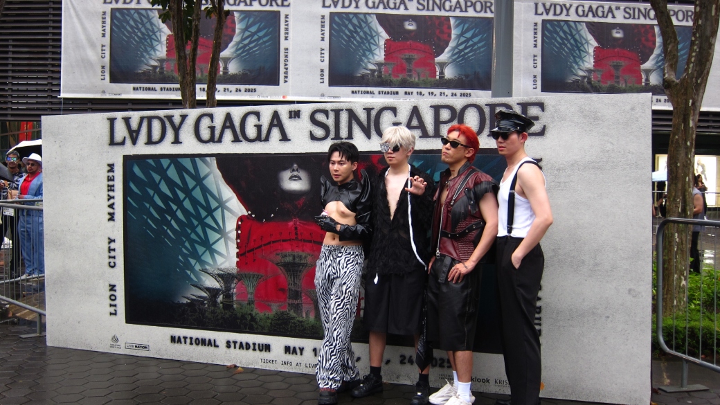 Bikin Silau! Intip Parade Fashion Gokil di Konser Lady Gaga ‘Mayhem Ball’ Singapura 