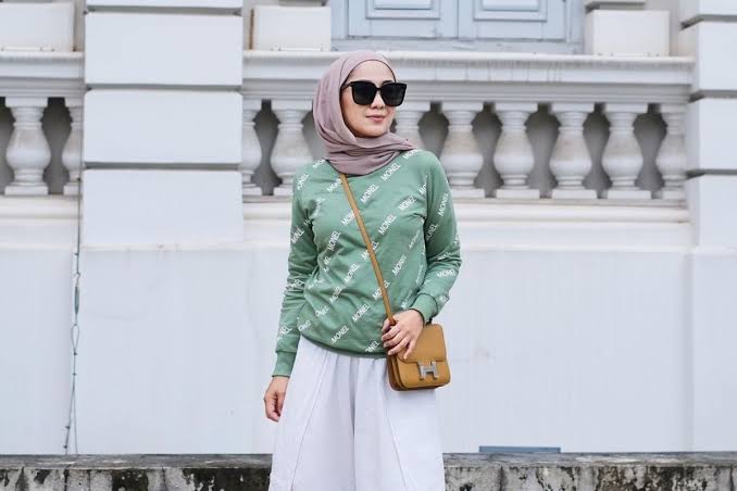 Pashmina Alert! Ini Dia 7 Jenis Jilbab Kekinian yang Bikin Penampilan Makin Stylish