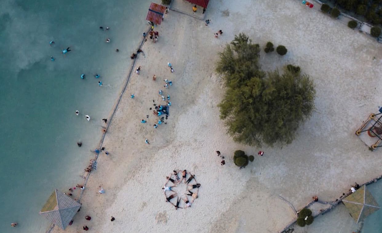 Cuma 1–2 Jam dari Jakarta! Ini 5 Pulau Eksotis di Kepulauan Seribu yang Cocok untuk Snorkeling, Healing, dan Staycation Murah