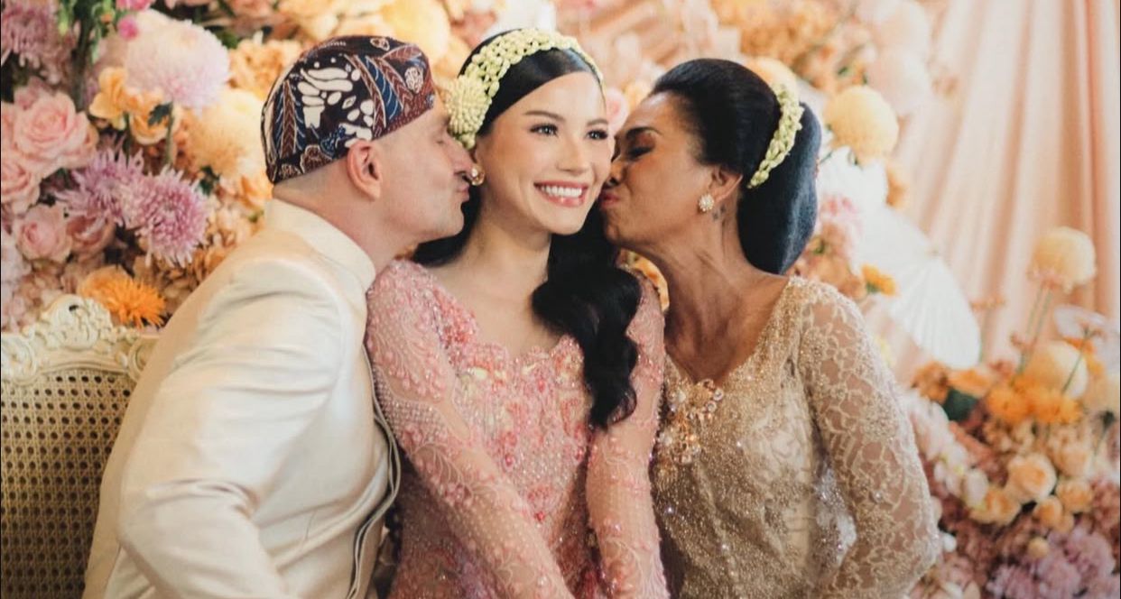 Ini Dia Profil Risa Dewi yang Jadi Ibu Mertua Al Ghazali, Ternyata Model Tahun 90 an Lho!