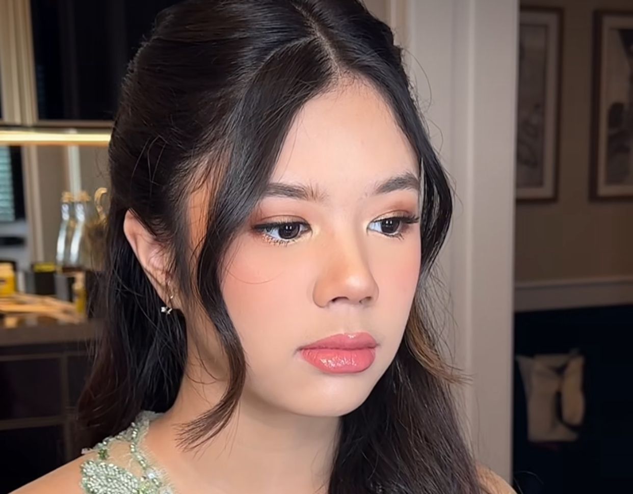 Makin Dewasa, Shafeea Ahmad Tampil Memukau di Pernikahan Al Ghazali: Elegan dengan Kebaya Hijau Pastel