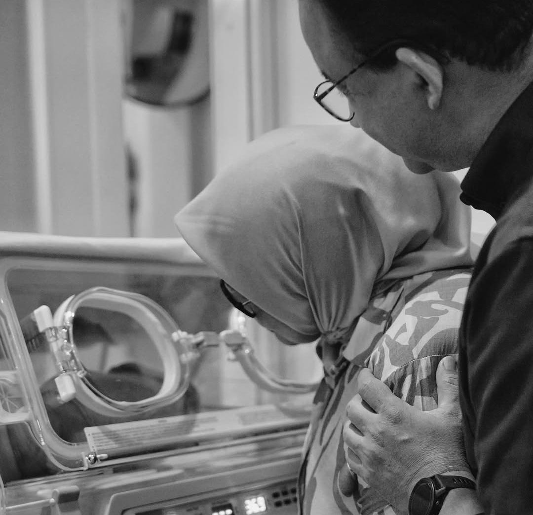 Cucu Pertama Lahir! Mutiara dan Ali Dikaruniai Anak, Anies Baswedan Minta Dipanggil Bang! 