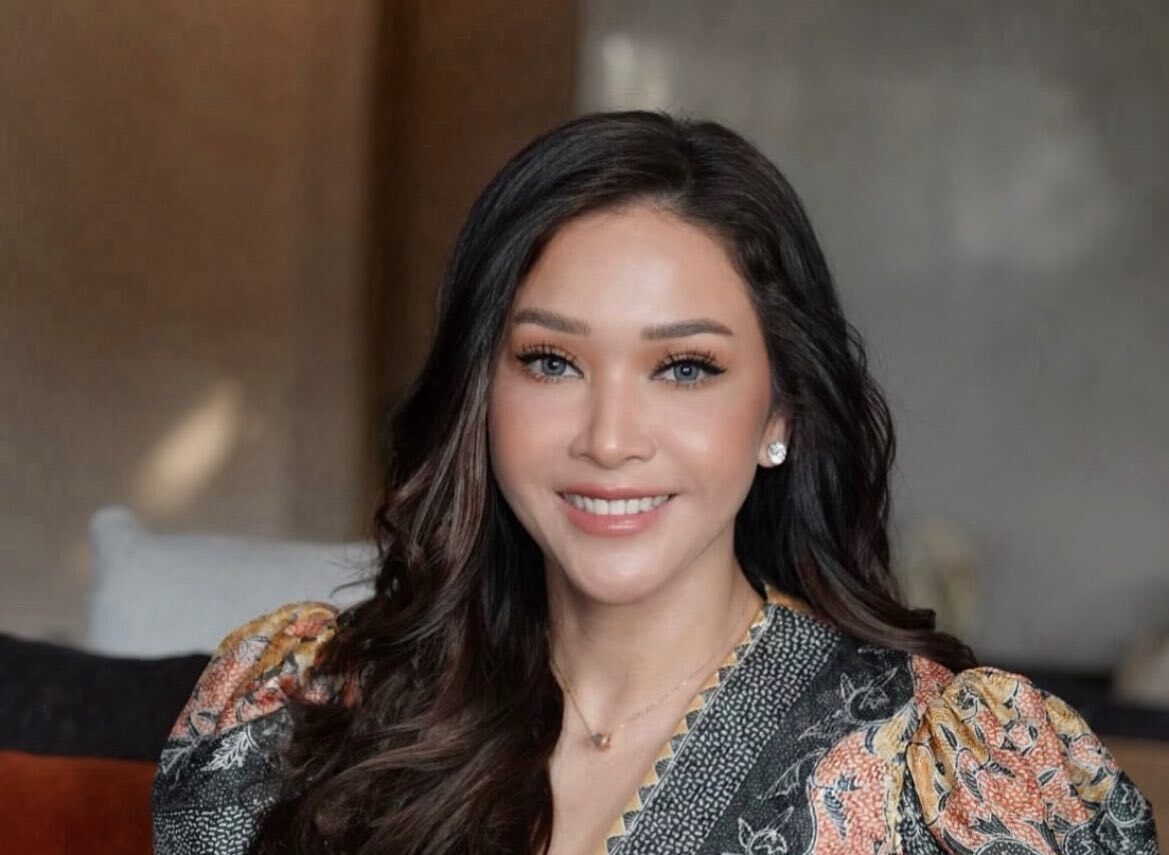 Cara Ampuh Maia Estianty Jemput Kebahagiaan dan Rezeki, Kamu Wajib Coba!