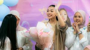 Kenakan Kaftan Coklat, Naura Ayu Rayakan Ulang Tahun dengan Gaya Kalem!