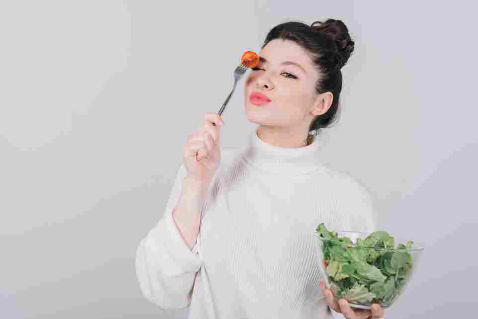 Bukan Cuma Skincare! Ini 5 Makanan yang Dapat Mencerahkan Kulit Dari Dalam, Wajib Kamu Coba!