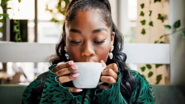 Bikin Mata Kabur? Minum Kopi Instan Ternyata Bisa Naikkan Risiko Gangguan Penglihatan! 