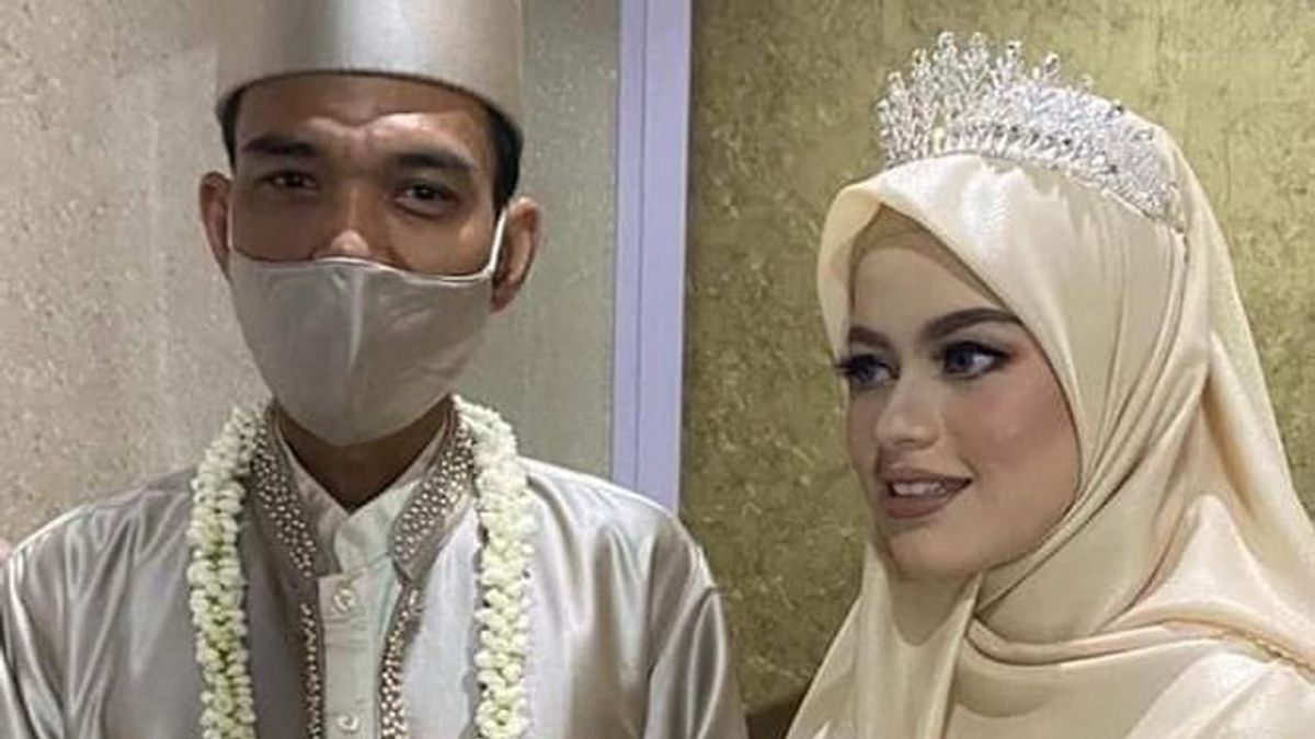 Intip Sosok Fatimah Az Zahra, Istri UAS yang Baru Melahirkan di Usia 23 Tahun!