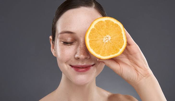 Rahasia Awet Muda Terbongkar! Vitamin C Ternyata Bisa Lawan Penuaan Kulit dari Dalam 