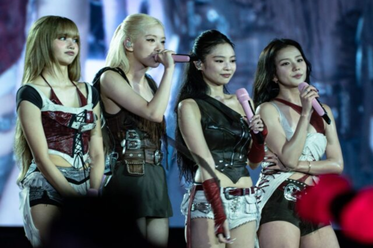 BLACKPINK Gegerkan Goyang Stadium! Dari BTS, TWICE, Hingga Seventeen, Ini Daftar Lengkap Superstar Korea yang Meriahkan Konser Deadline!