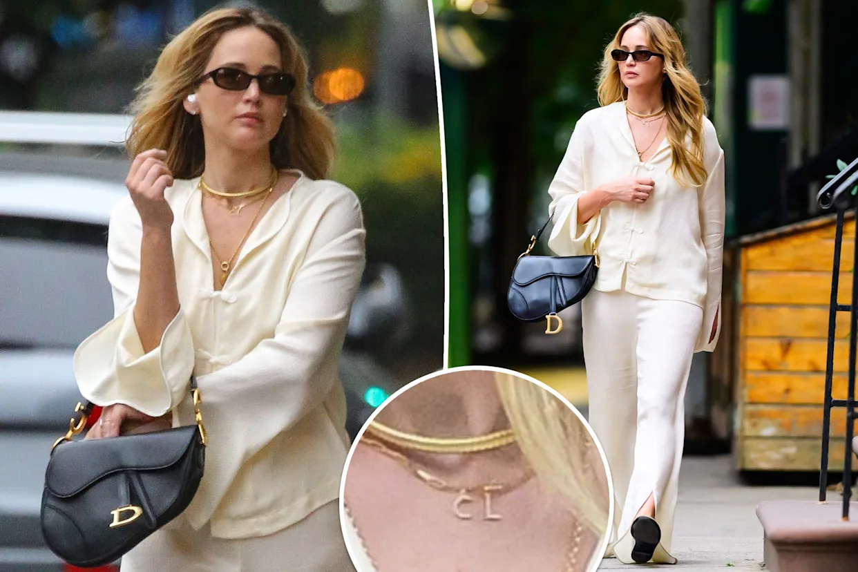 Wow! Kode Rahasia Nama Anak Kedua Jennifer Lawrence Tersembunyi di Kalungnya?