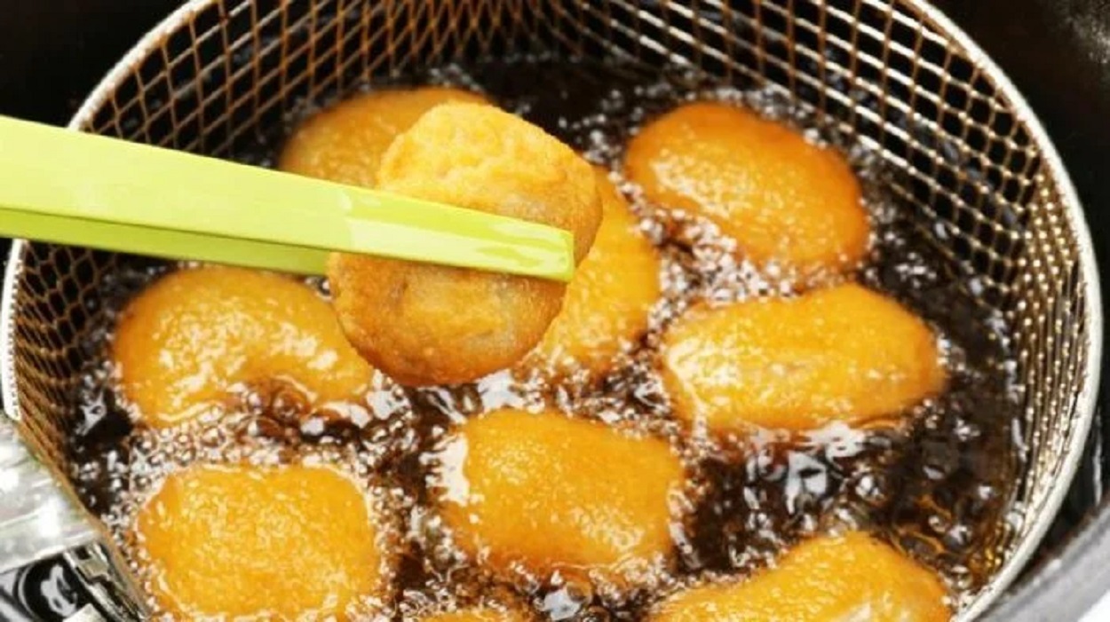 Enak di Lidah, Bahaya di Tubuh! Ini Akibat Makan Makanan Berminyak Terlalu Sering