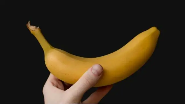 Bikin Susah Tidur! Ini 5 Buah yang Sebaiknya Nggak Kamu Makan di Malam Hari