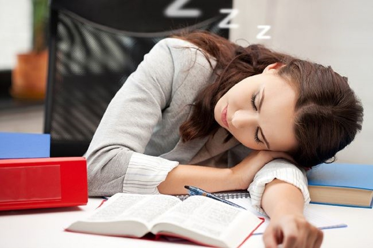 Suka Ngantuk di Pagi Hari? Bisa Jadi Kamu Lakukan 5 Kebiasaan Ini Sebelum Tidur