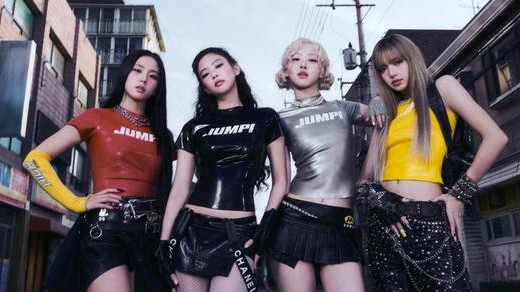 Dari Kaos Latex hingga Puffer! BLACKPINK Tampil Nyentrik di MV 'Jump', Bikin Nggak Bisa Berhenti Nonton