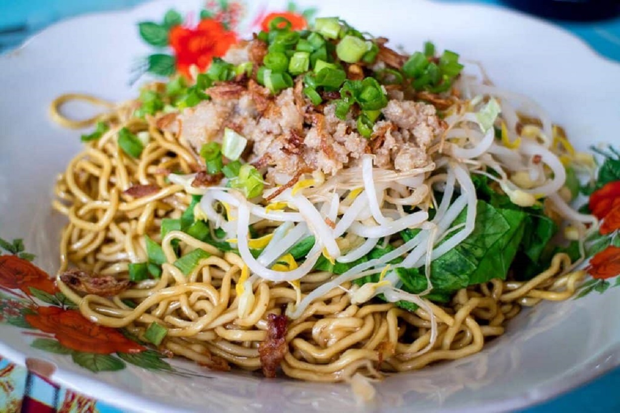 Resep Mie Bangka Homemade, Rasa Autentik Cuma Modal Dapur Rumah!