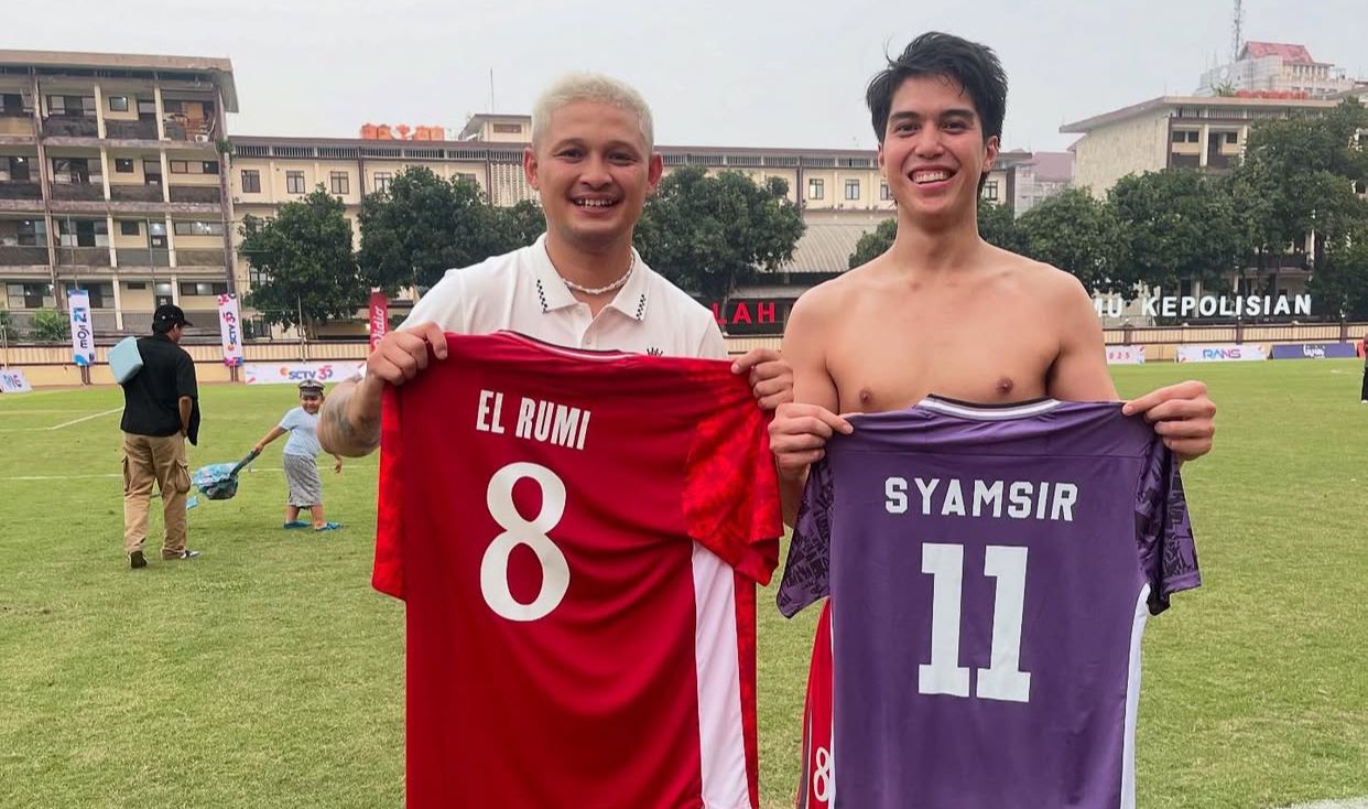 El Rumi dan Syamsir Alam Cekcok Saat Bertanding Bola, Teriakan 'Goblok' Diduga Jadi Pemicu!