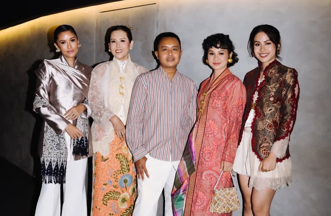 Kebaya Memiliki Nyawa? Titi Radjo Bongkar Pengalaman Mistis di Balik Koleksi Kutu Baru Warisan Leluhur!