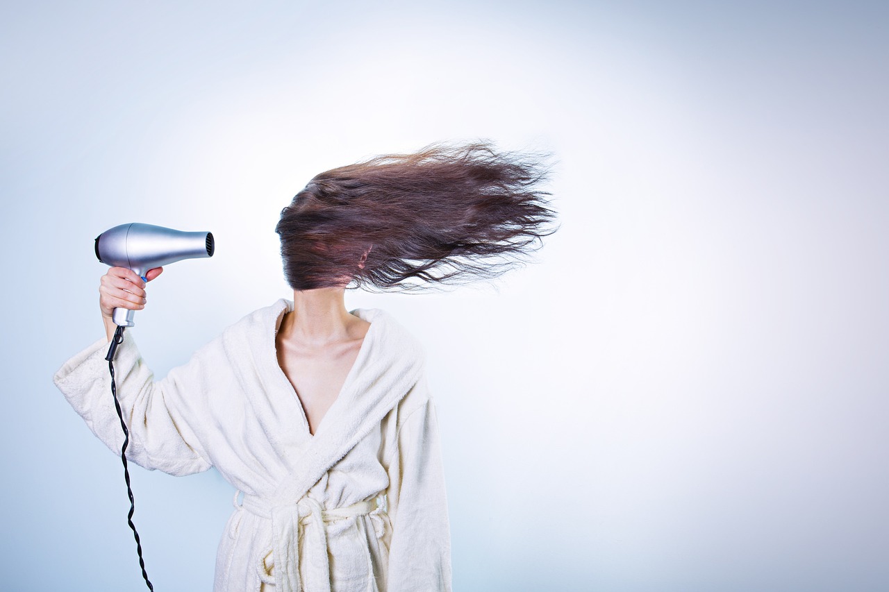 Hempas Rambut Berminyak dan Lepek Dengan Cara Jitu Berikut Ini