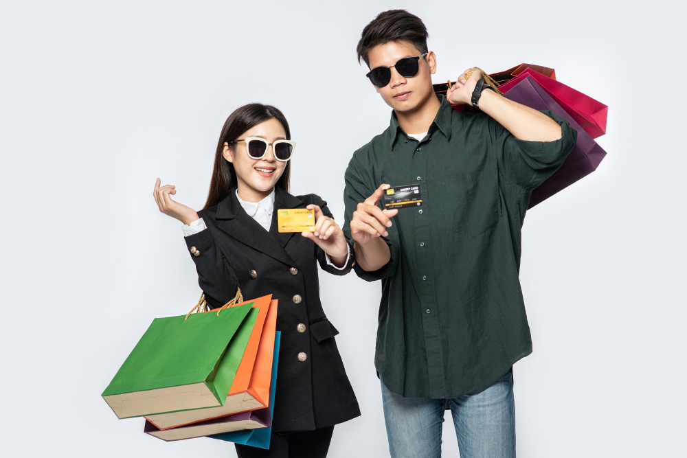 Bukan Rojali dan Rohana Lagi, Fenomena Roh Halus Hantui Mal! Konsumen Datang, Elus Barang, Kabur Beli Online Lebih Murah!