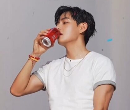 Tak Sensitif Isu Genosida! V BTS Tuai Hujatan Usai Umumkan Kerja Sama dengan Brand Daftar Boikot BDS! 