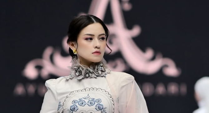 Nahan Emosi, Kimberly Ryder Tumpahkan Unek Unek Soal Edward Akbar