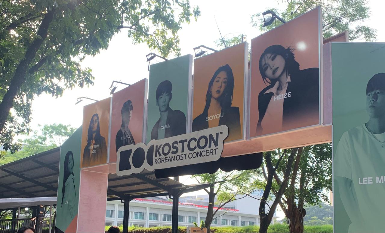 KOSTCON Jakarta 2025 Jadi Pembuka Tur Asia, Chen EXO dan Para Penyanyi OST Hidupkan Drama Korea di Atas Panggung